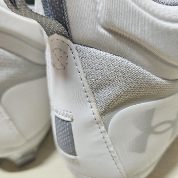 Under Armour Command MC Mid Lacrosse Cleats White Gray 3025639-100 Men's Size 10 - Picture 7 of 9